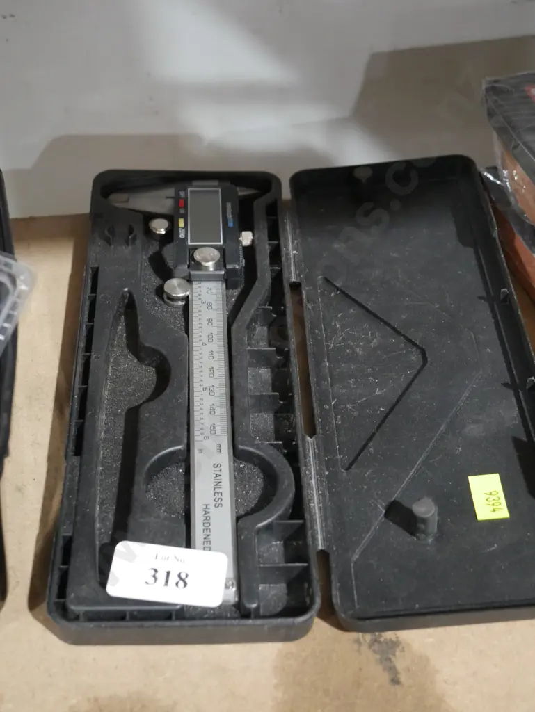 Digital calipers Image 1++