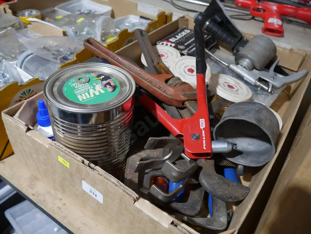 Vice grips screws grinding discs Image 1++