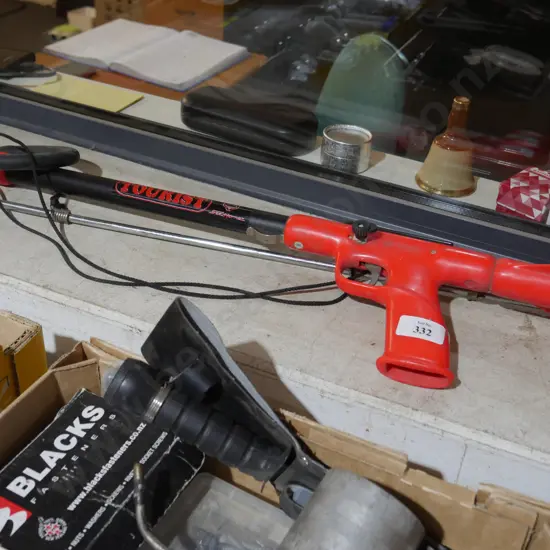 Spear gun