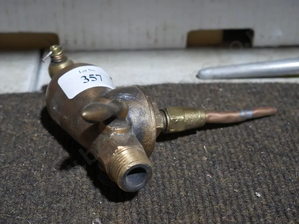 Copper valve Image 1++