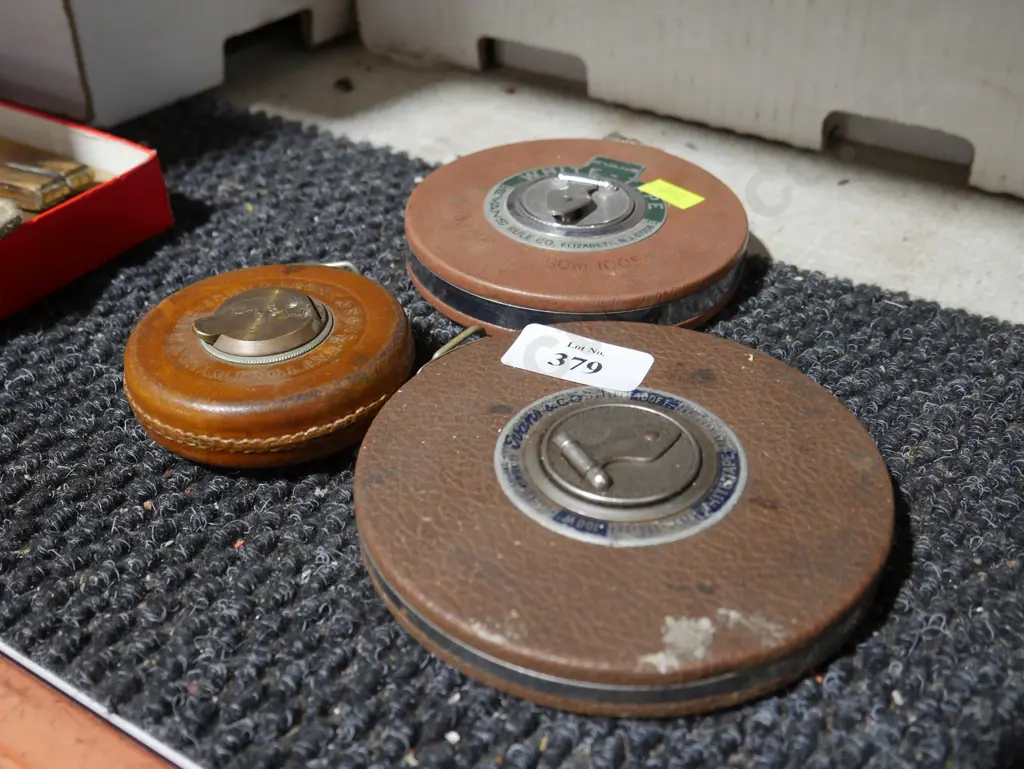 3 vintage measuring tapes Image 1++