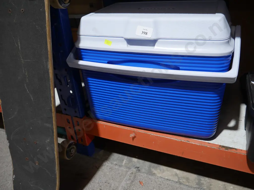 Chilly bin Image 1++