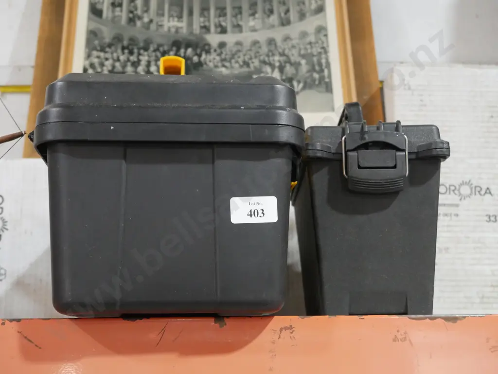 2 toolboxes Image 1++