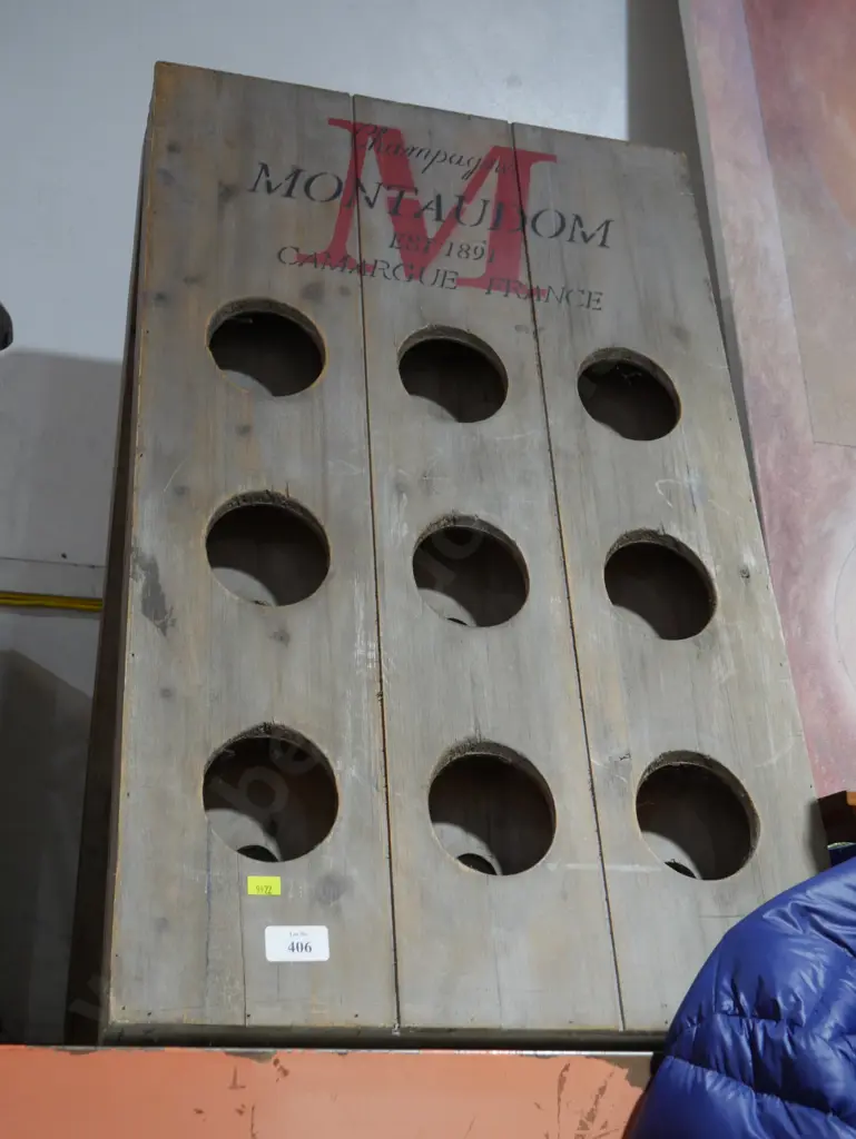 Wine bootle holder Image 1++