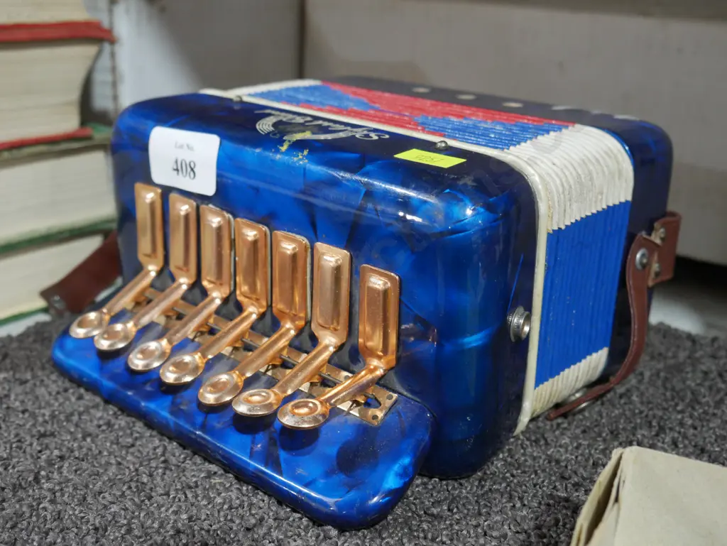 Toy accordion Image 1++
