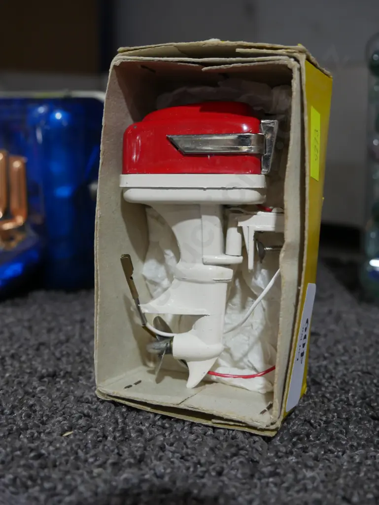 Battery outboard motor Image 1++