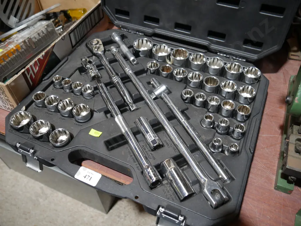 44 piece socket set Image 1++