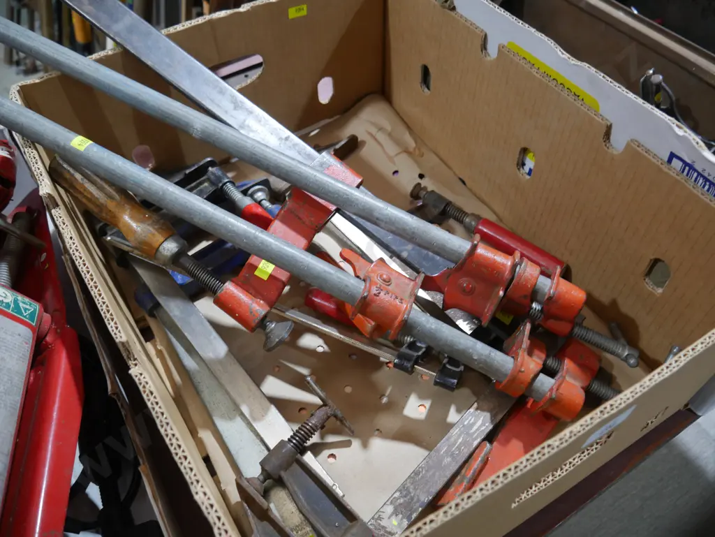 Sash and F clamps Image 1++