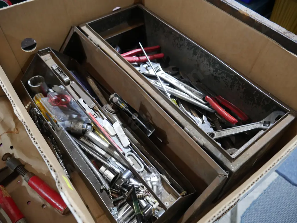 Tool box and contents Image 1++