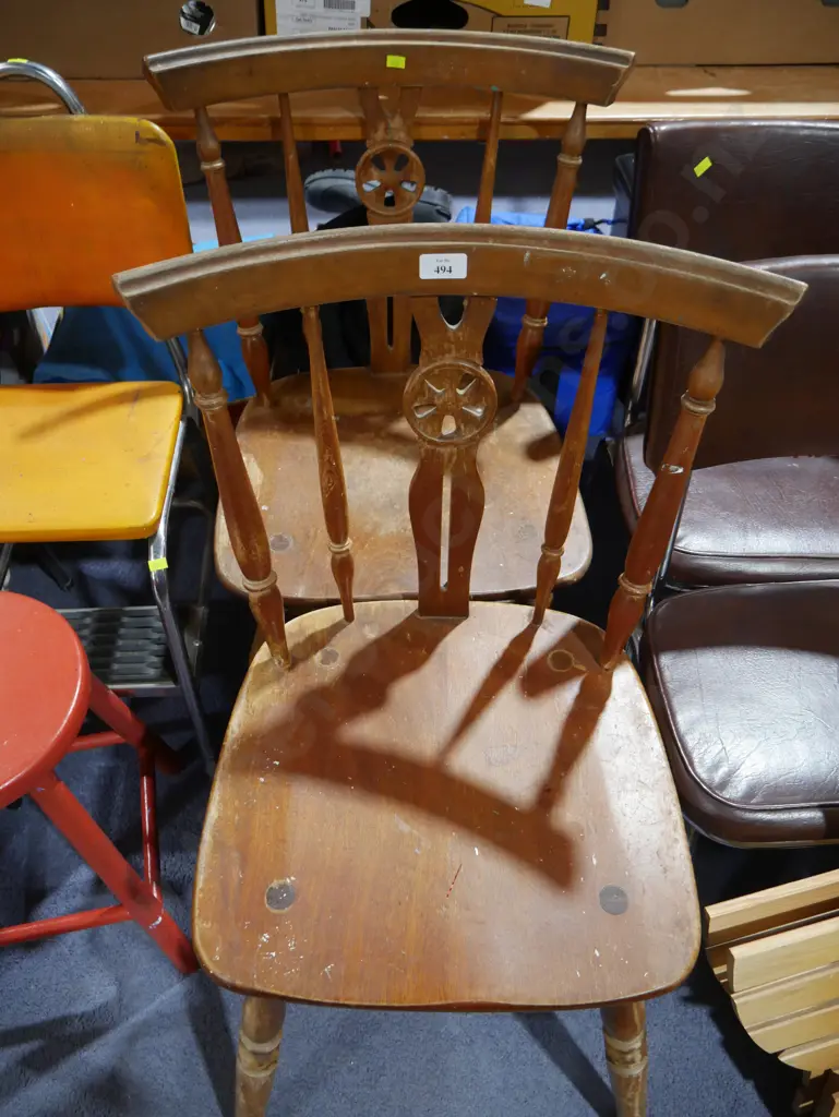 2 dining chairs Image 1++