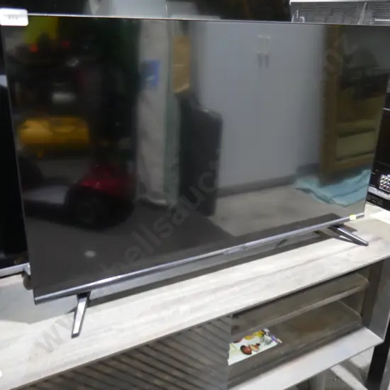 Veon 40" tv