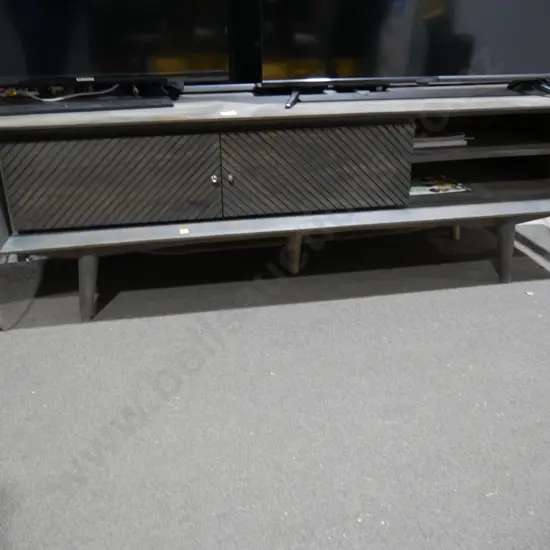Tv cabinet