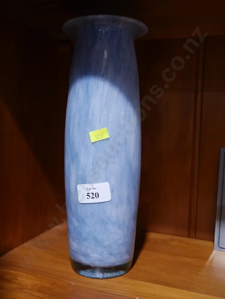 Art glass vase Image 1++