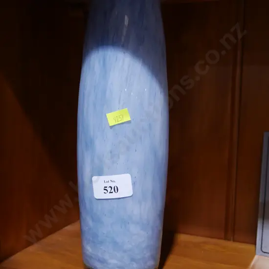 Art glass vase