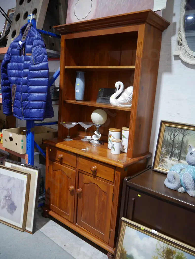 Welsh Dresser Image 1++