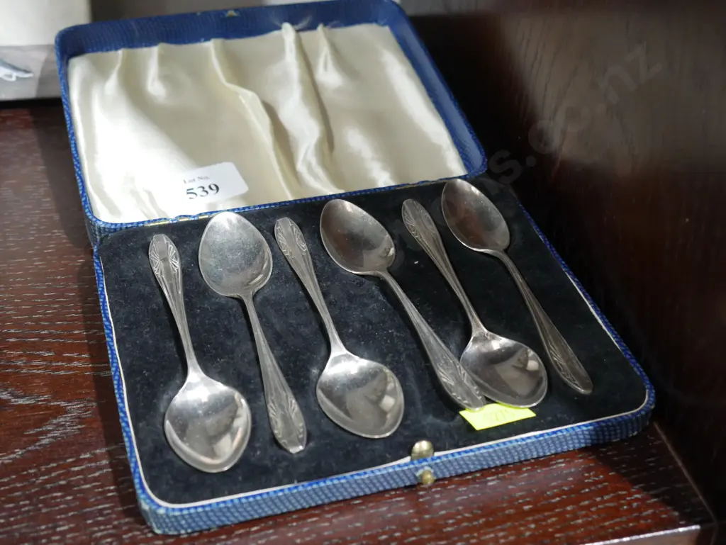 Boxed set teaspoons Image 1++