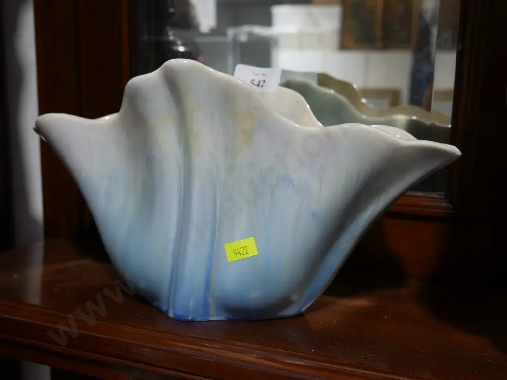 Beswick vase Image 1++