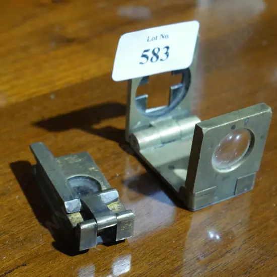2 magnifiers