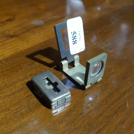 2 magnifiers