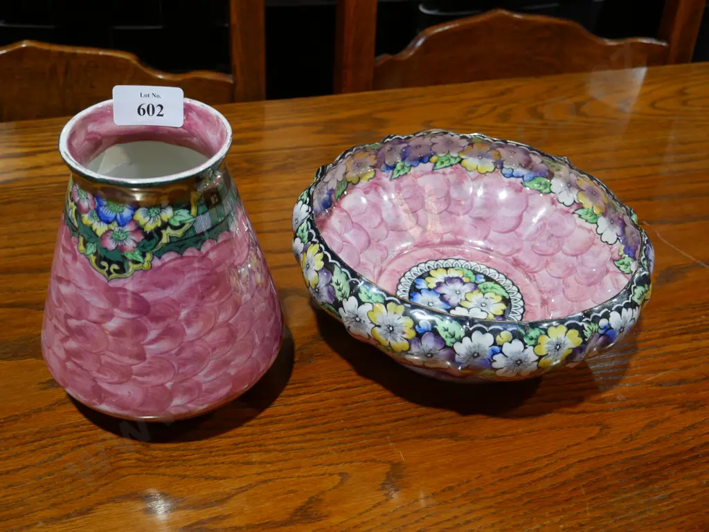Maling vase and bowl Image 1++