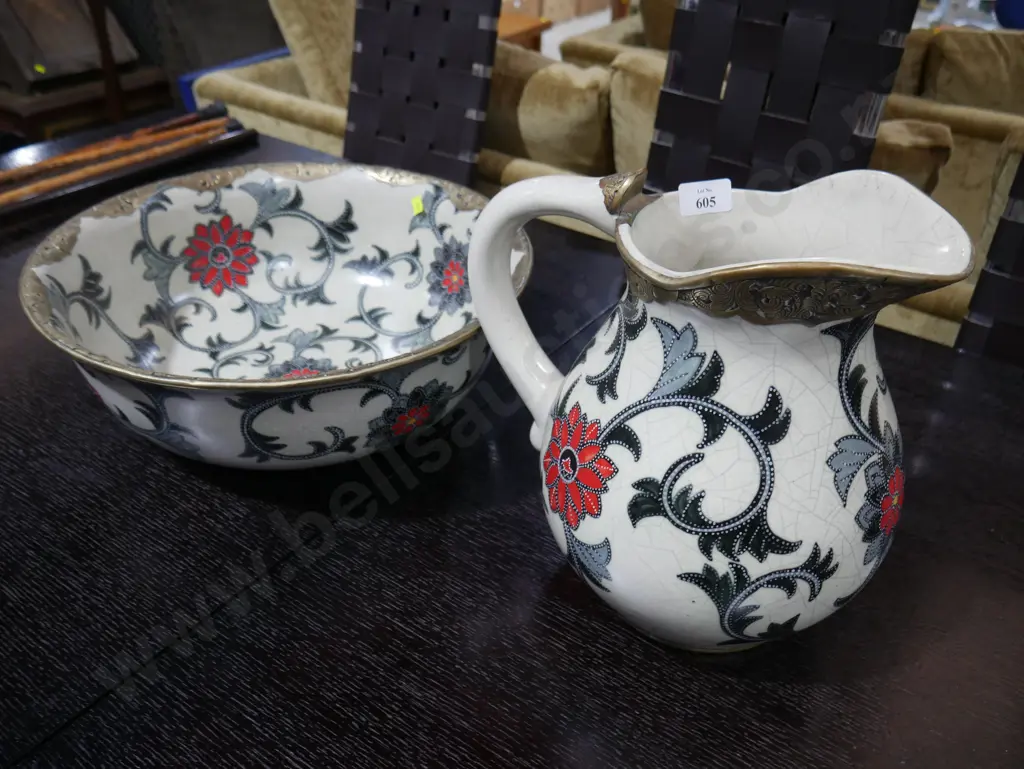 Wash basin with pitcher Image 1++