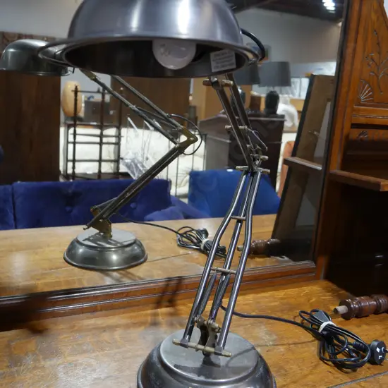 Angle poise lamp