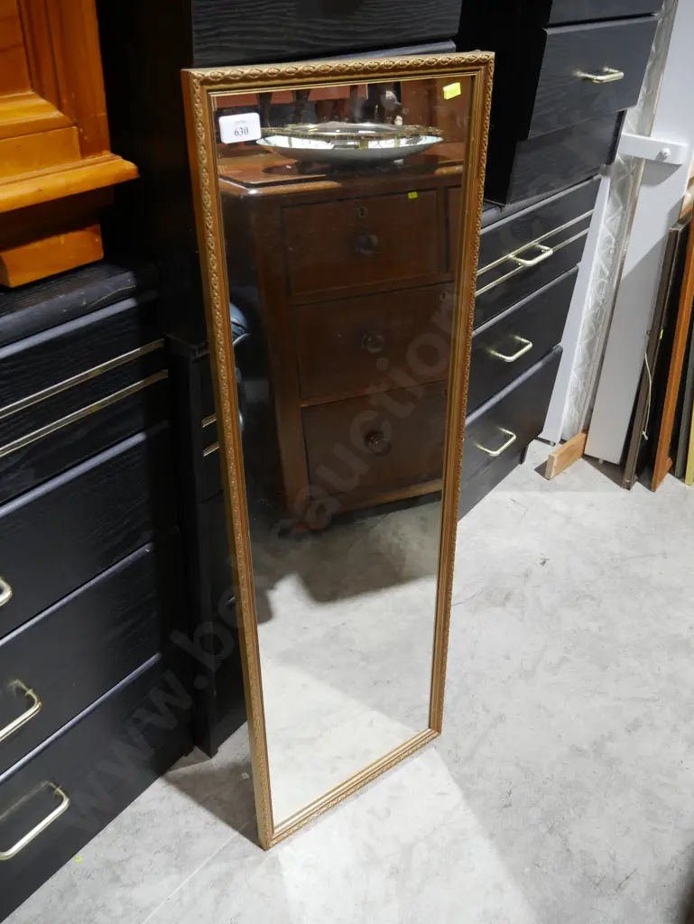Gilt frame mirror Image 1++