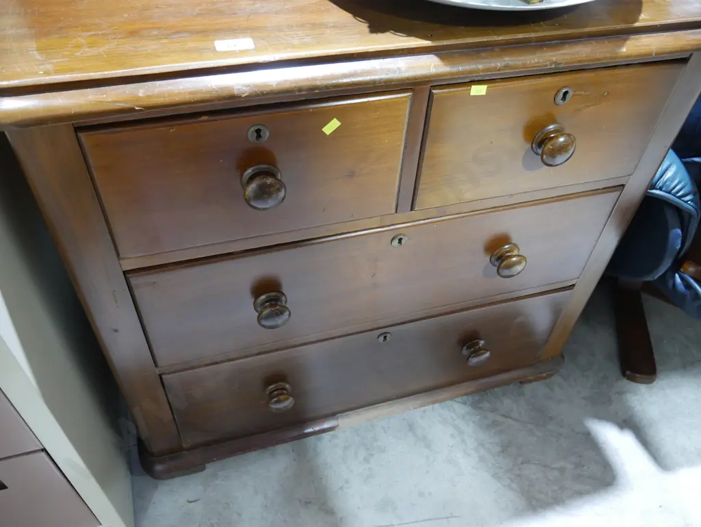 Chest of  drawers Image 1++