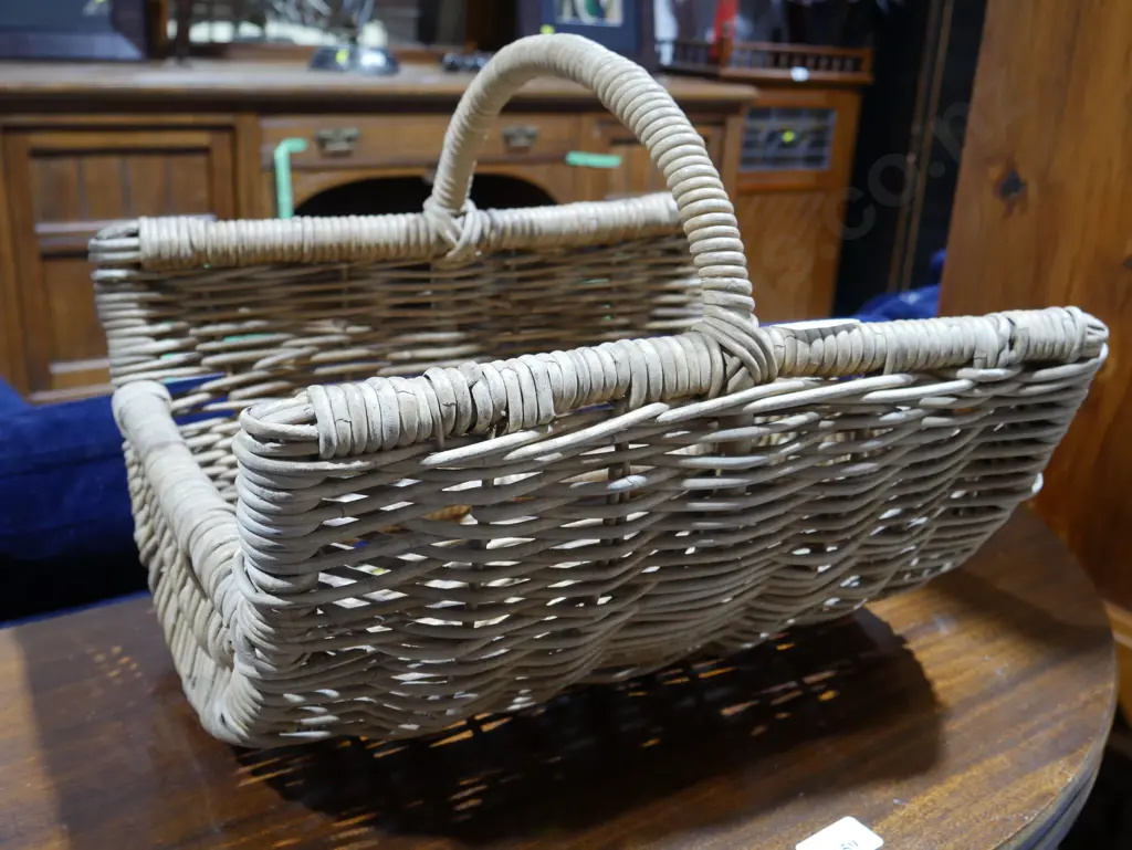 Cane basket Image 1++