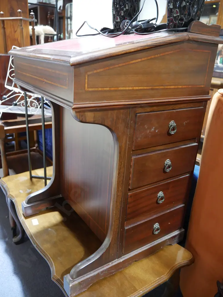Davenport desk Image 1++