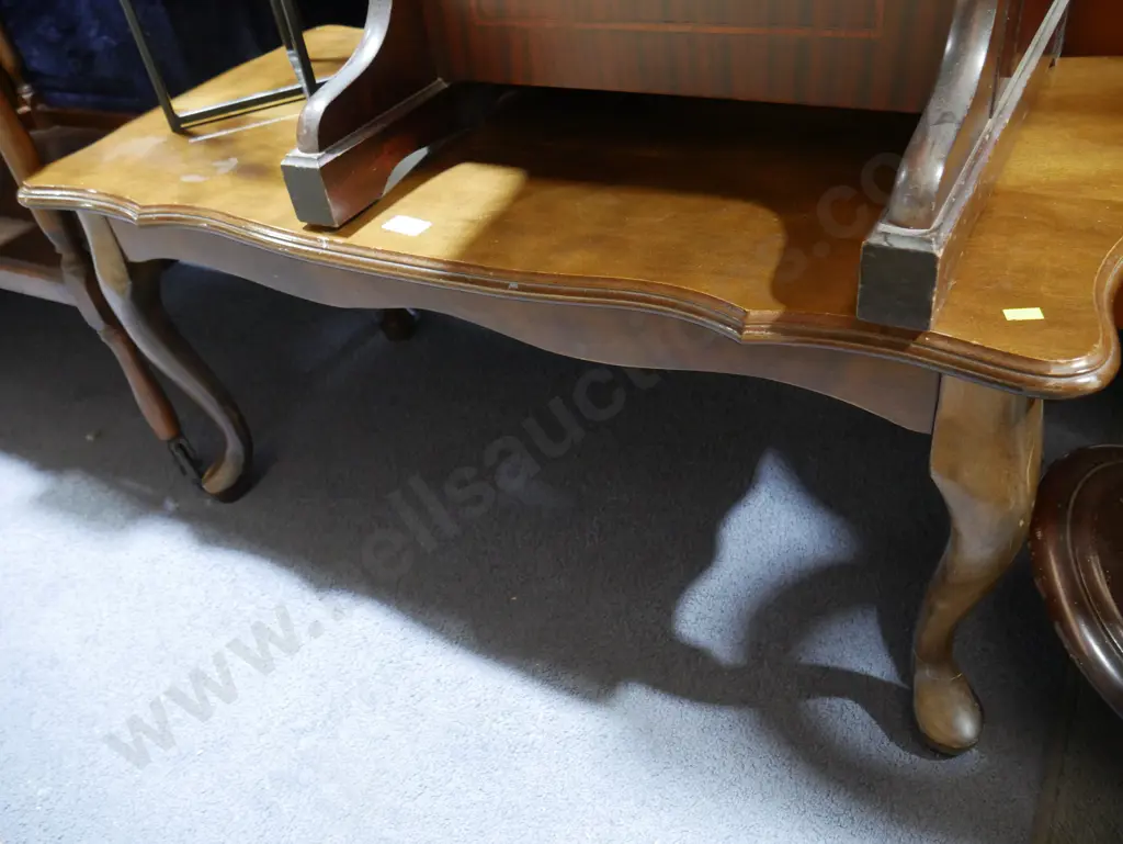 Coffee table Image 1++