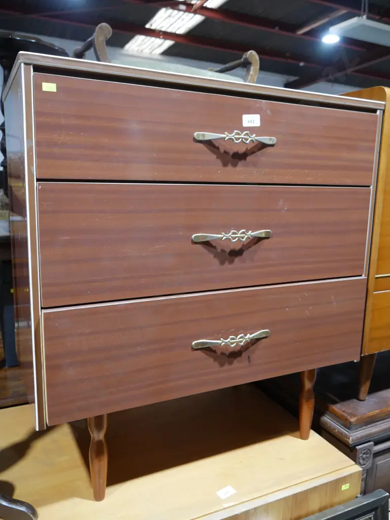 3 drawer chest Image 1++