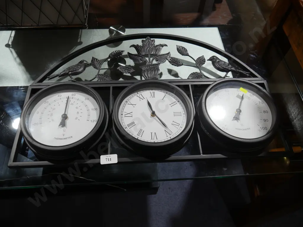 Clock, thermometer, hygrometer Image 1++