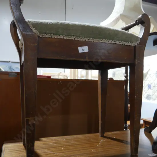 Piano stool