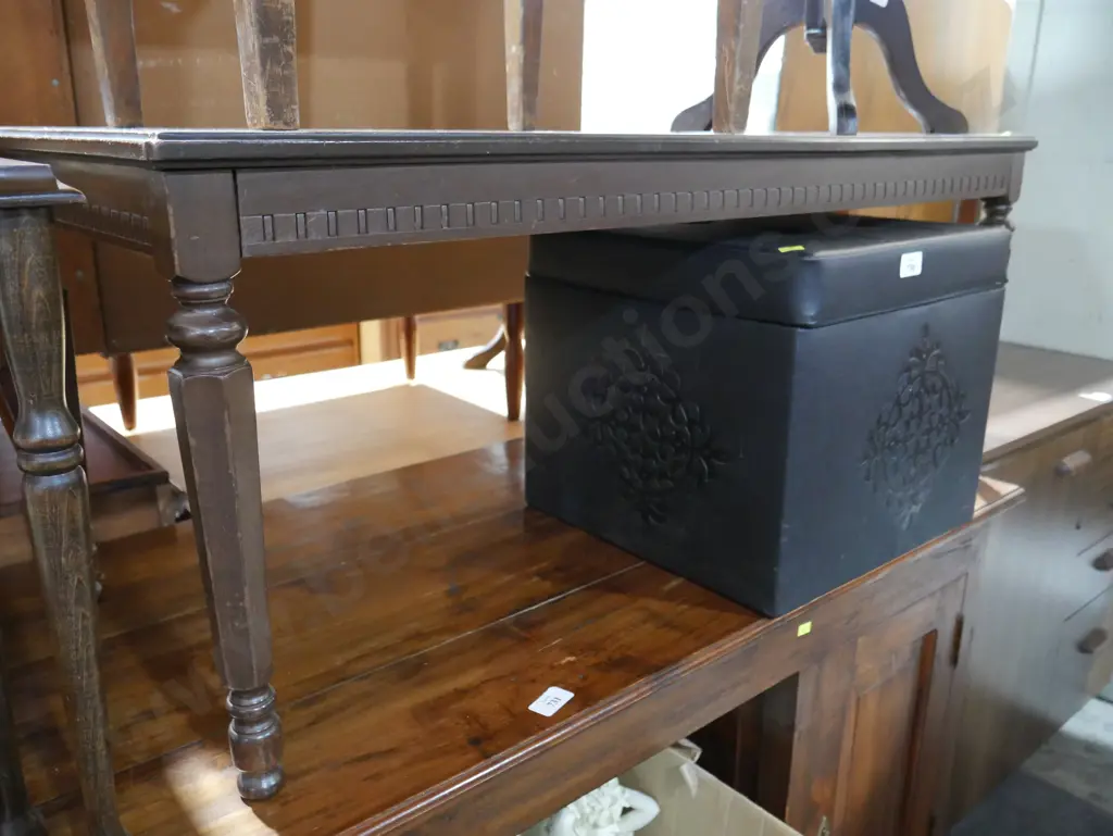 coffee table Image 1++