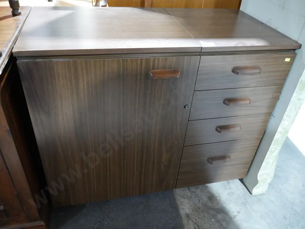 Sewing cabinet Image 1++