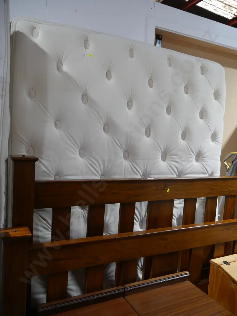 Queen bed Image 1++