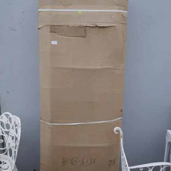 Swing seat - (New in box)