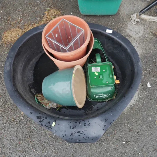 Plant pots, seed spreader etc