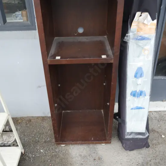 Stereo cabinet