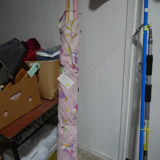 Child's teepee