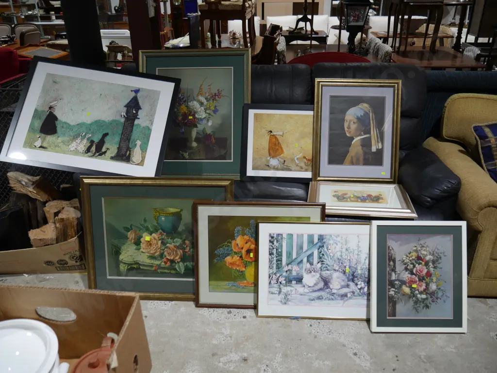 Assorted art Image 1++