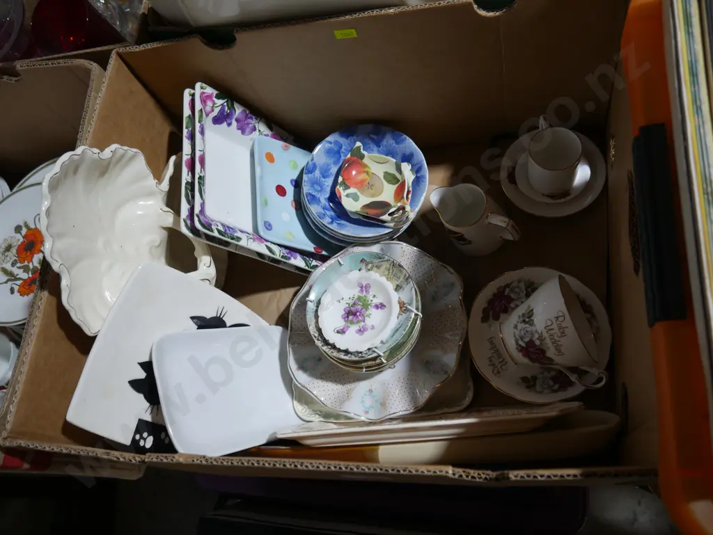 Assorted china Image 1++