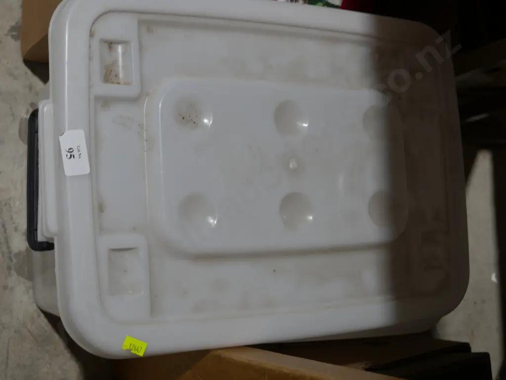 Storage container Image 1++
