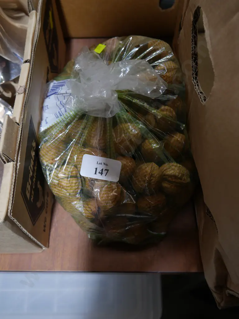Walnuts Image 1++