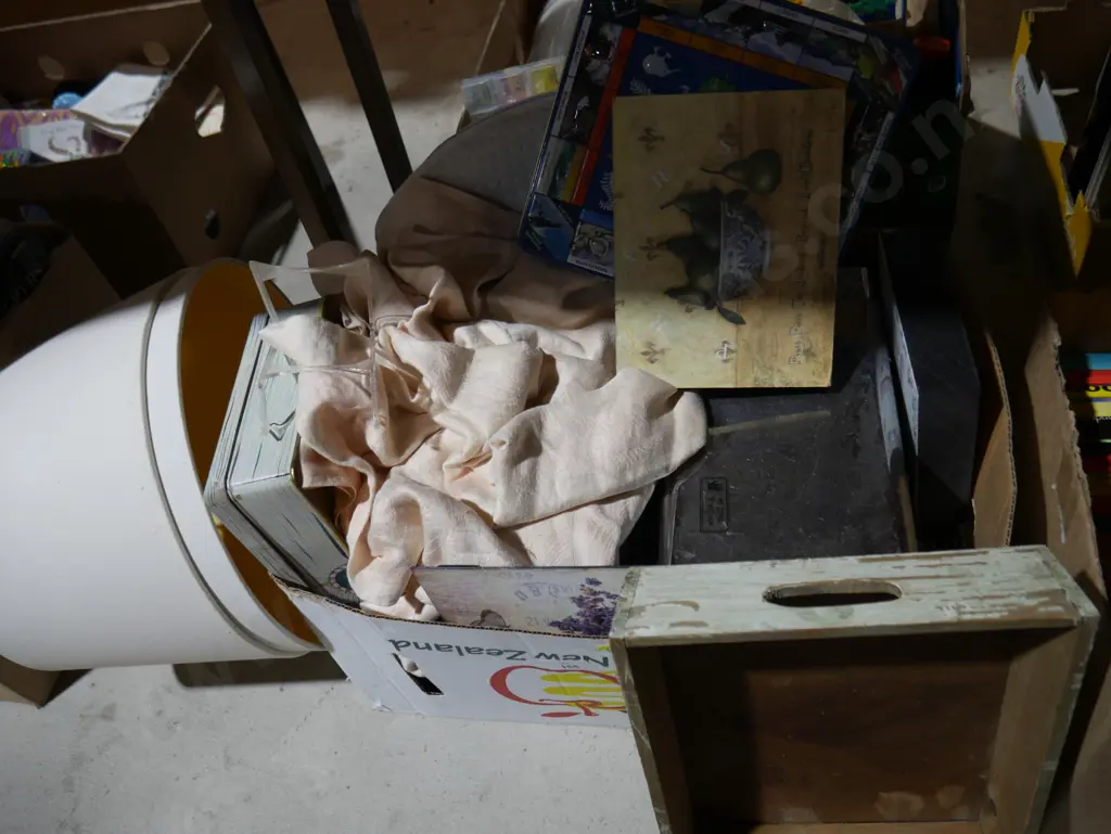 Lamp shades, cushion etc Image 1++