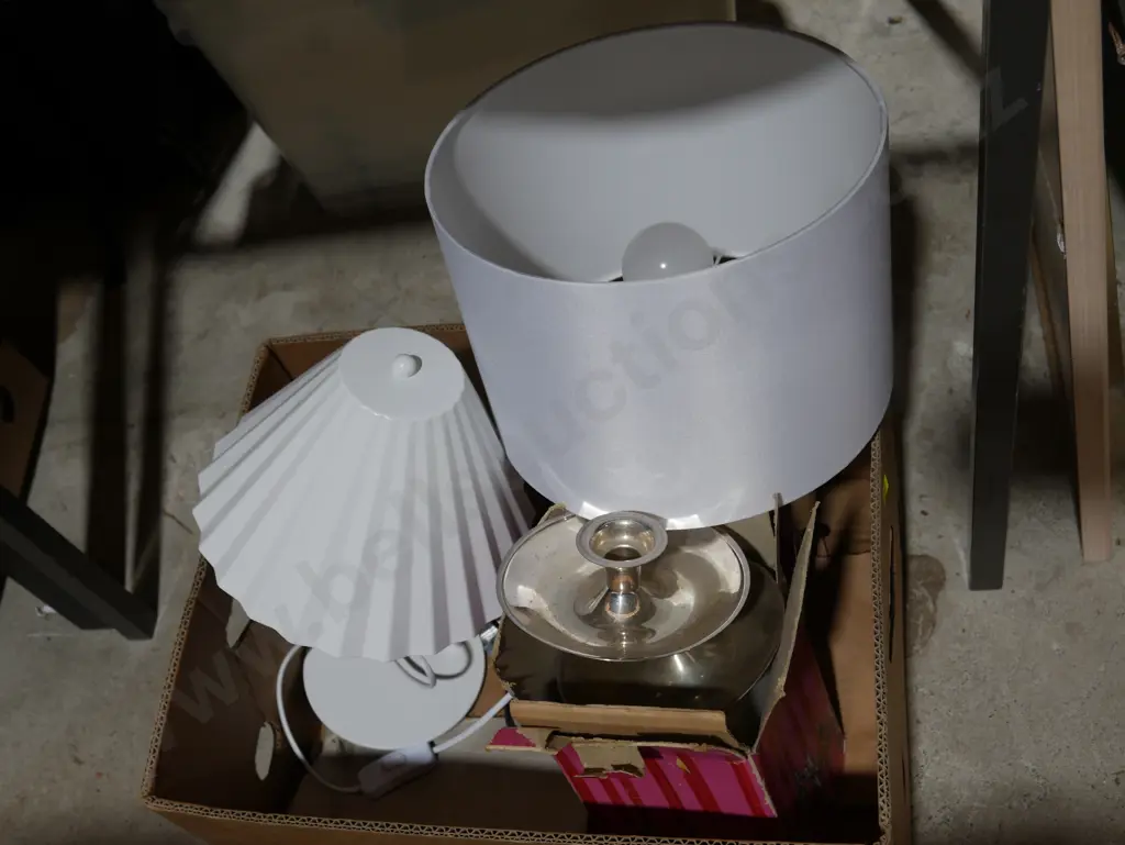 Table lamps, candle holders Image 1++