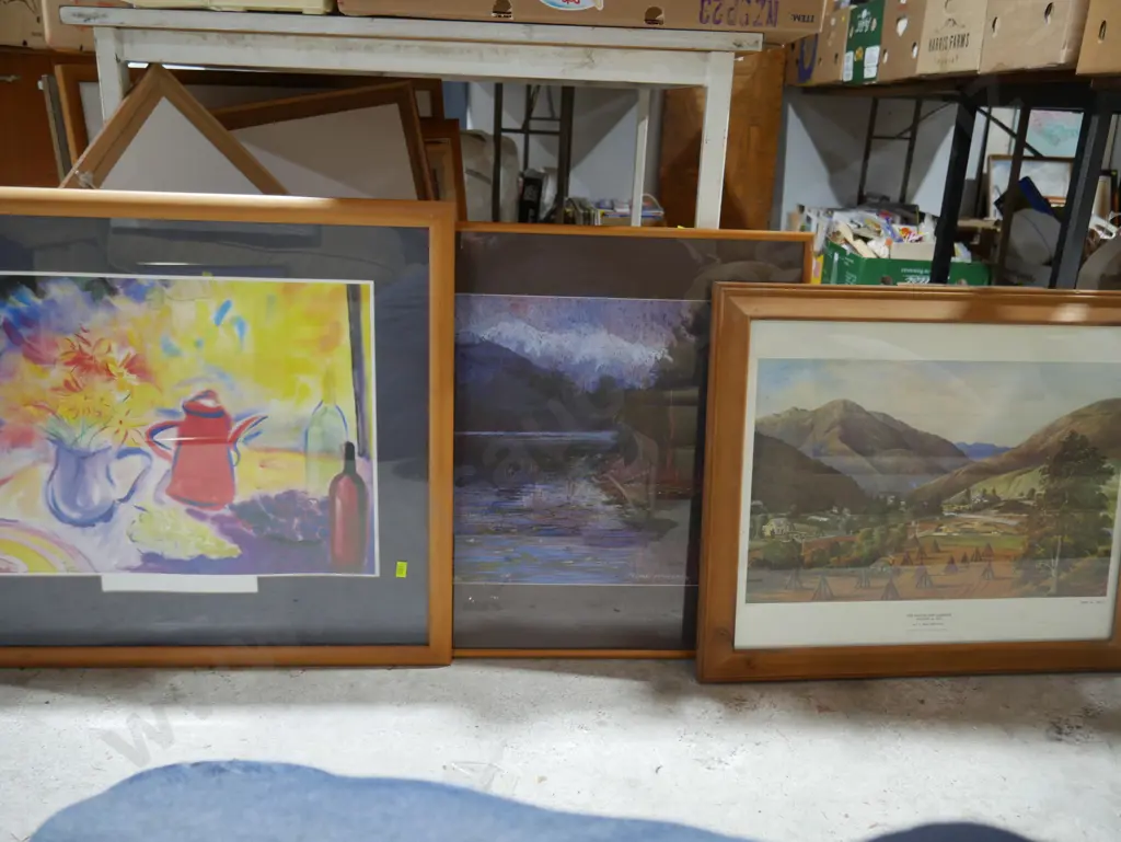 Assorted art Image 1++
