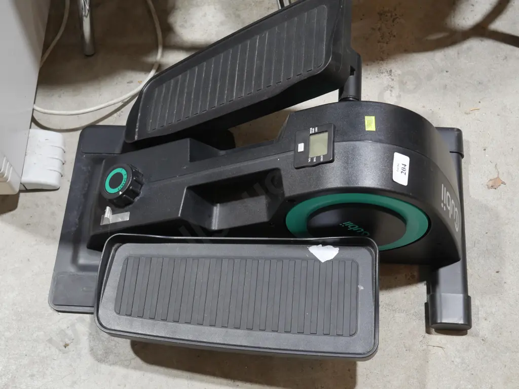 Cubii exercise machine Image 1++