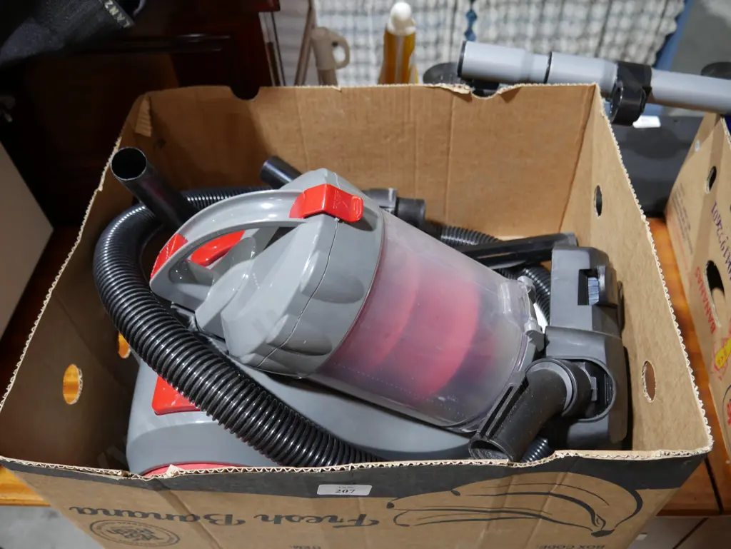 Vacuum cleaner Image 1++